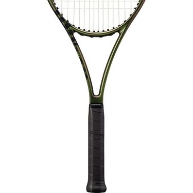 Wilson Blade 98 (16x19) V8 Tennis Racquet 5 Wilson Blade 98 (16x19) V8 Tennis Racquet - Image 5