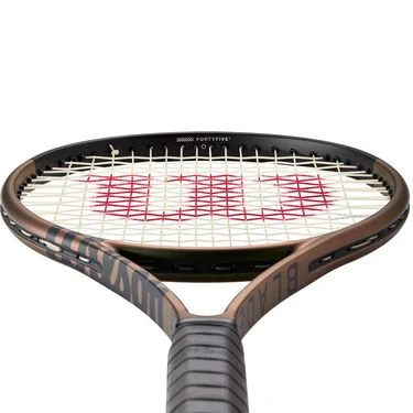 Wilson Blade 98 (16x19) V8 Tennis Racquet 11 Wilson Blade 98 (16x19) V8 Tennis Racquet - Image 11